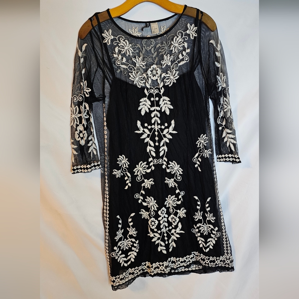 H&M Black and White Floral Dress